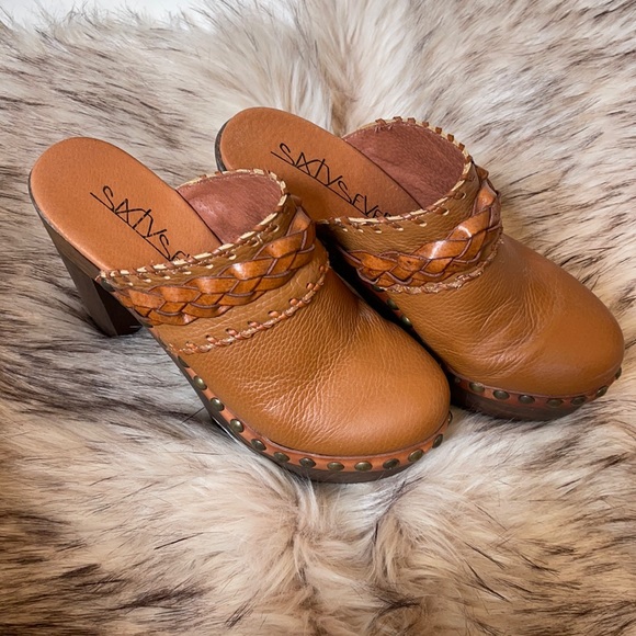 Anthropologie Sixtyseven leather heel clogs excellent condition - Picture 1 of 11